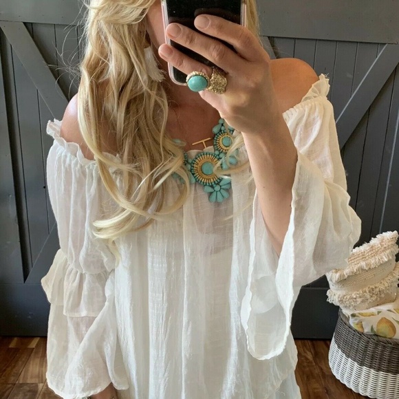 Off the Shoulder White Gauze Ruffle Boho Top - Picture 2 of 6
